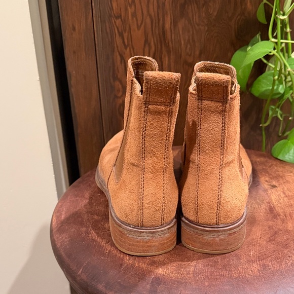 Women’s Suede Cognac Flat Booties - Picture 4 of 6
